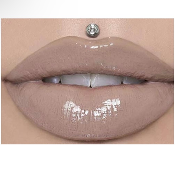 Jeffree Star The Gloss - Shade: Silk Robe - Picture 4 of 6